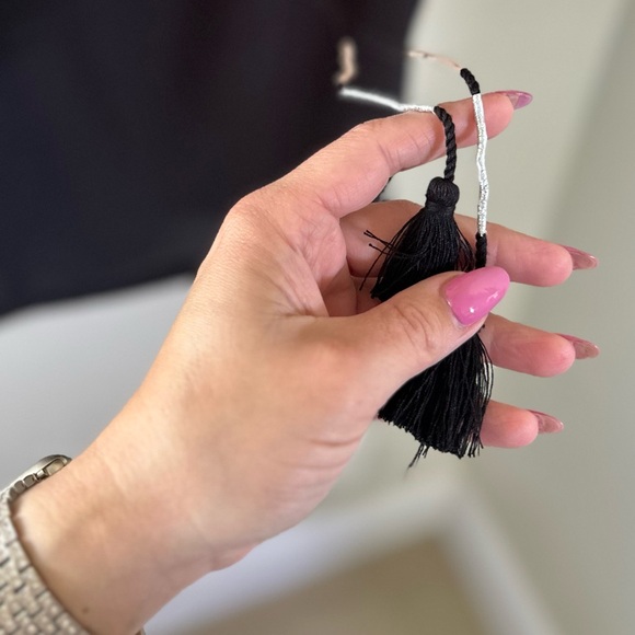 LOFT NWT L XL Flutter Sleeve Split Neck Tassel Top in Black - Picture 5 of 9